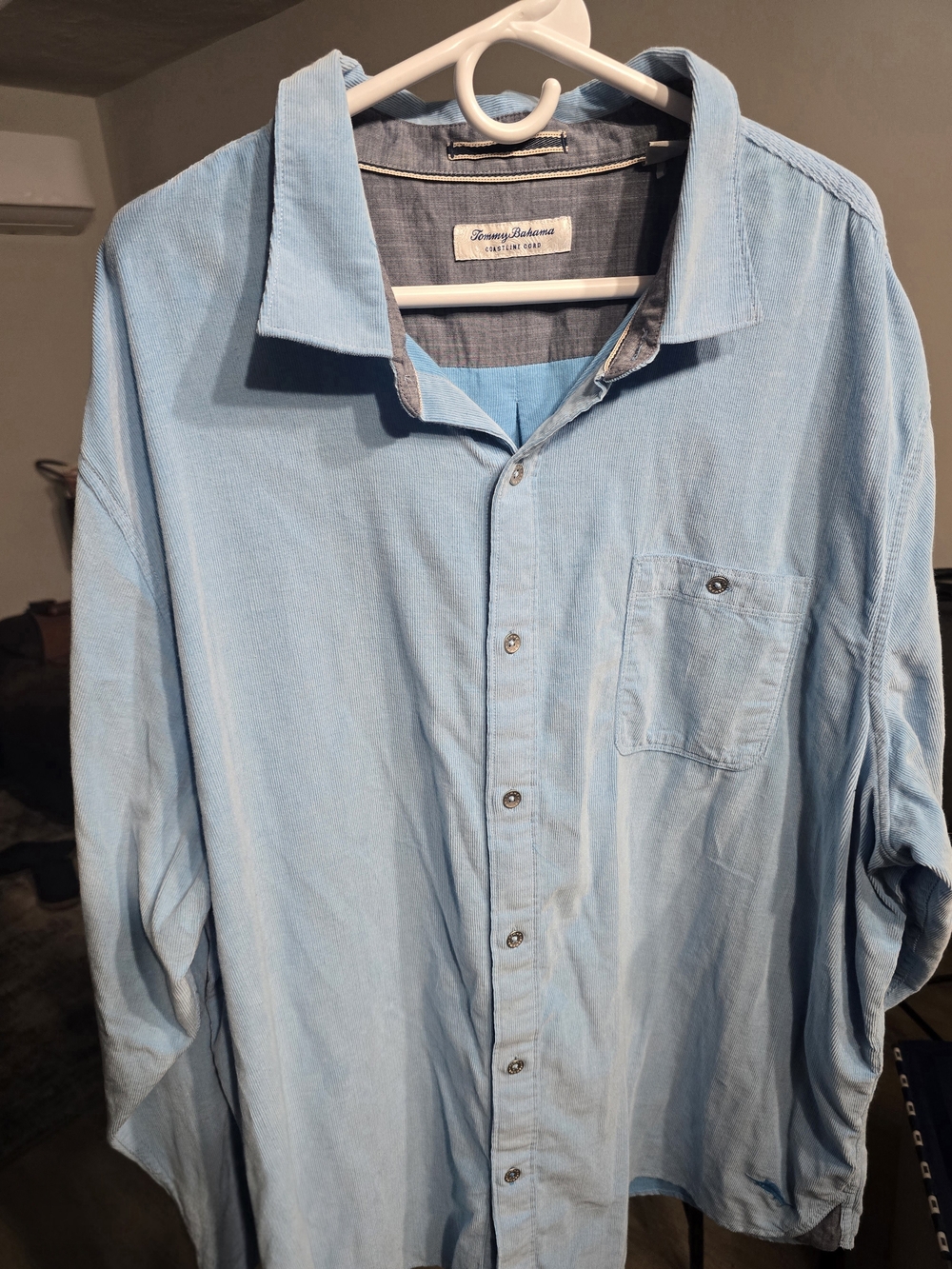 Tommy Bahama Men's Light Blue Button-Up Shirt Size XXXL